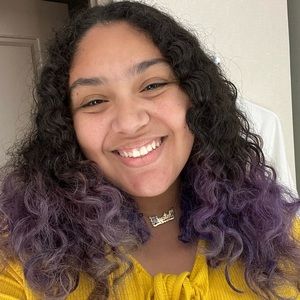 Meet your Posher, Krystal